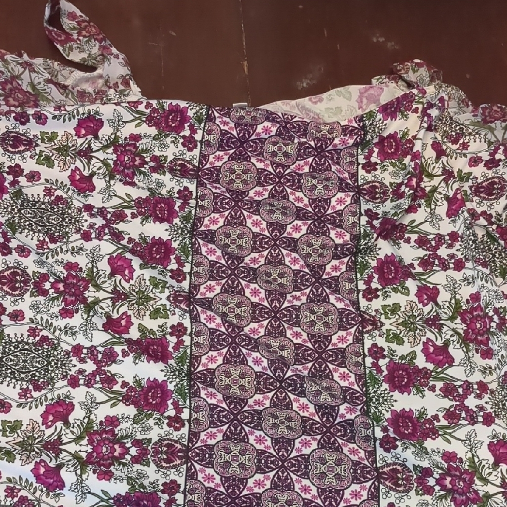 Avenue Shirt with Purple and White Floral Design